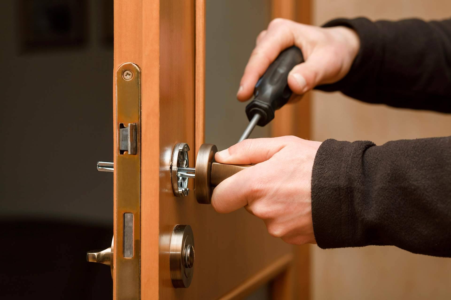 Reparartucasa cuenta con un equipo profesional de cerrajeros en Leganés para solventar cualquier urgencia