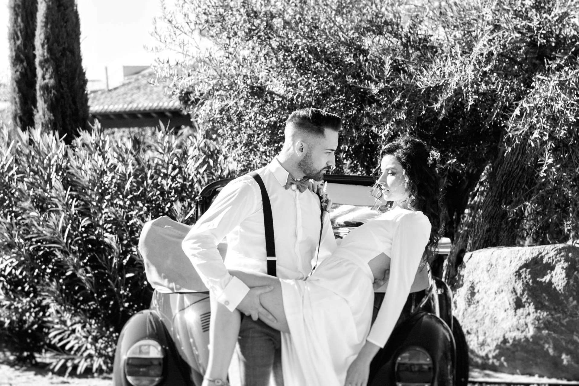 Solo apta para novias que pisan fuerte, aquí esta la nueva editorial de moda del atelier madrileño deValérie Moreau