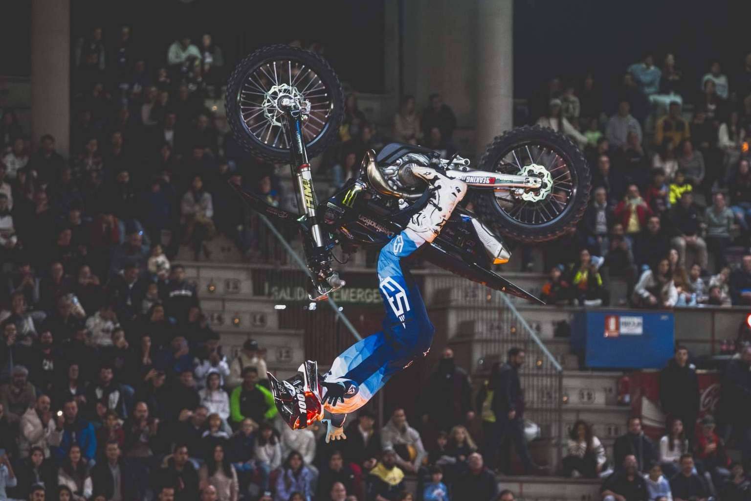 La Asociación Cultural El Traje de Huelva Presenta el Espectáculo Palos de la Frontera Freestyle Show 2024