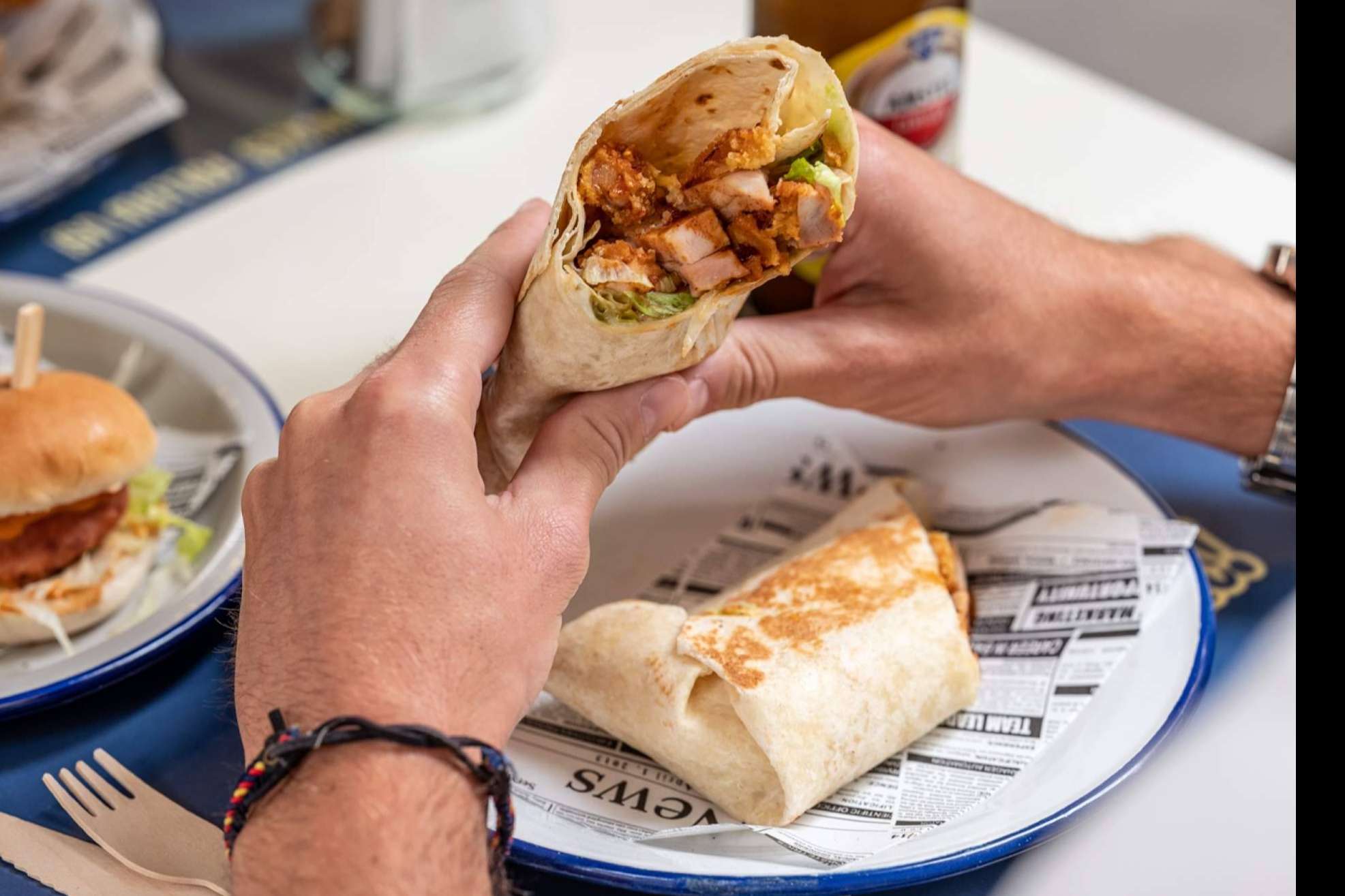 Comida americana con ingredientes frescos y naturales, en Chick Shack