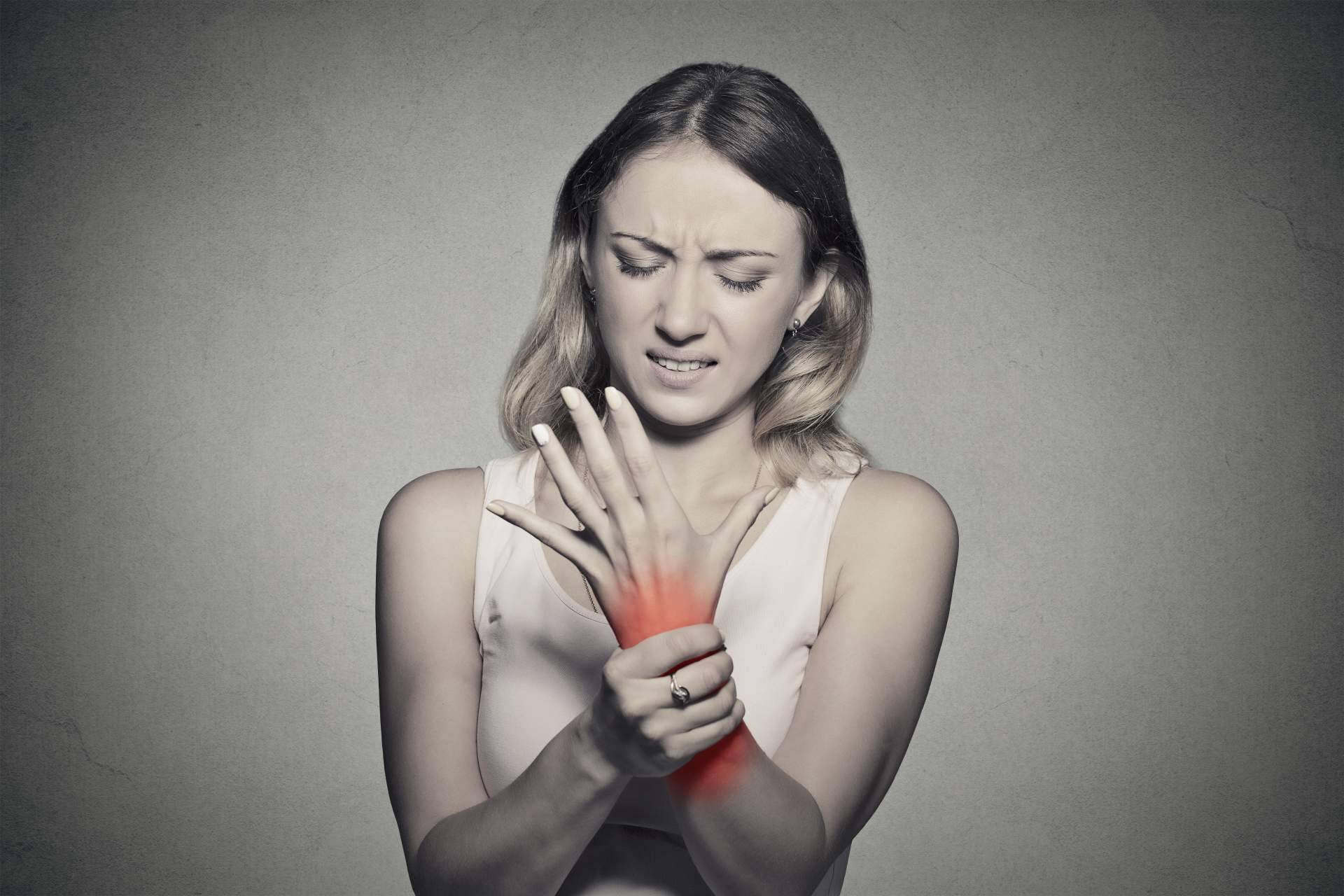 Característas y tratamientos disponibles para la fibromialgia, por iXalud