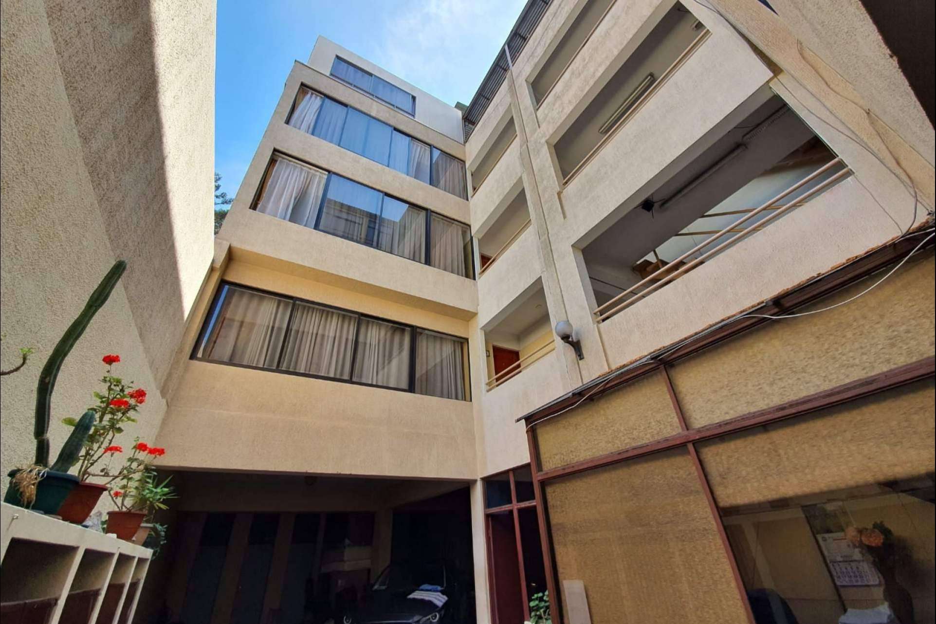 Hotel Antofagasta Centro cuenta con múltiples comodidades y servicios 24/7