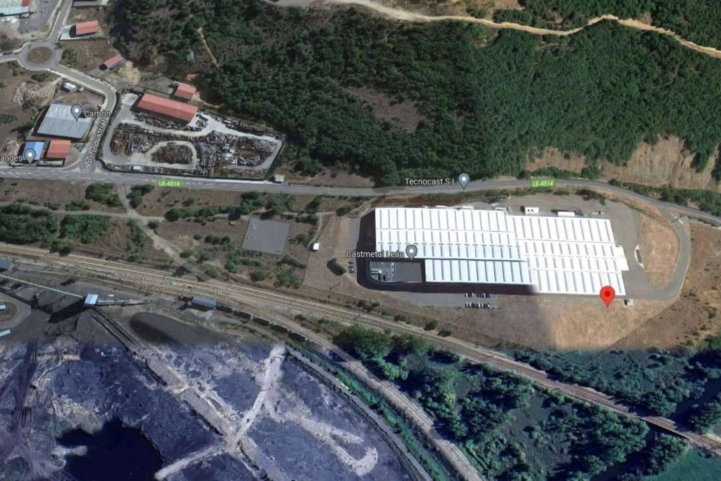 Nueva subasta en León, una nave industrial y dos parcelas en La Robla