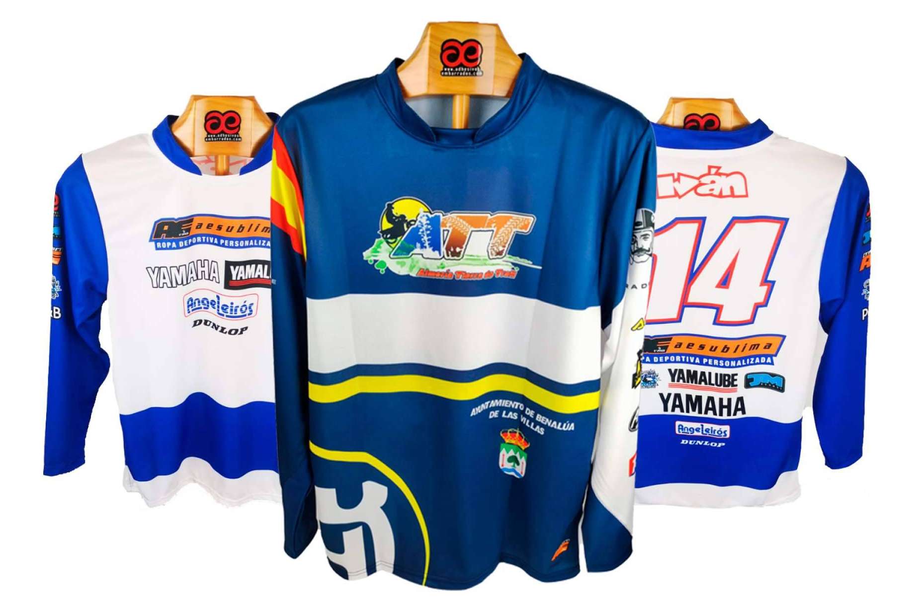 Equipación completa para pilotos offroad, calidad y personalización con ADHESIVOSEMBARRADOS