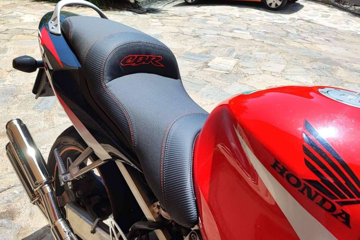 JM-Fundas garantiza asientos de moto más cómodos y personalizados