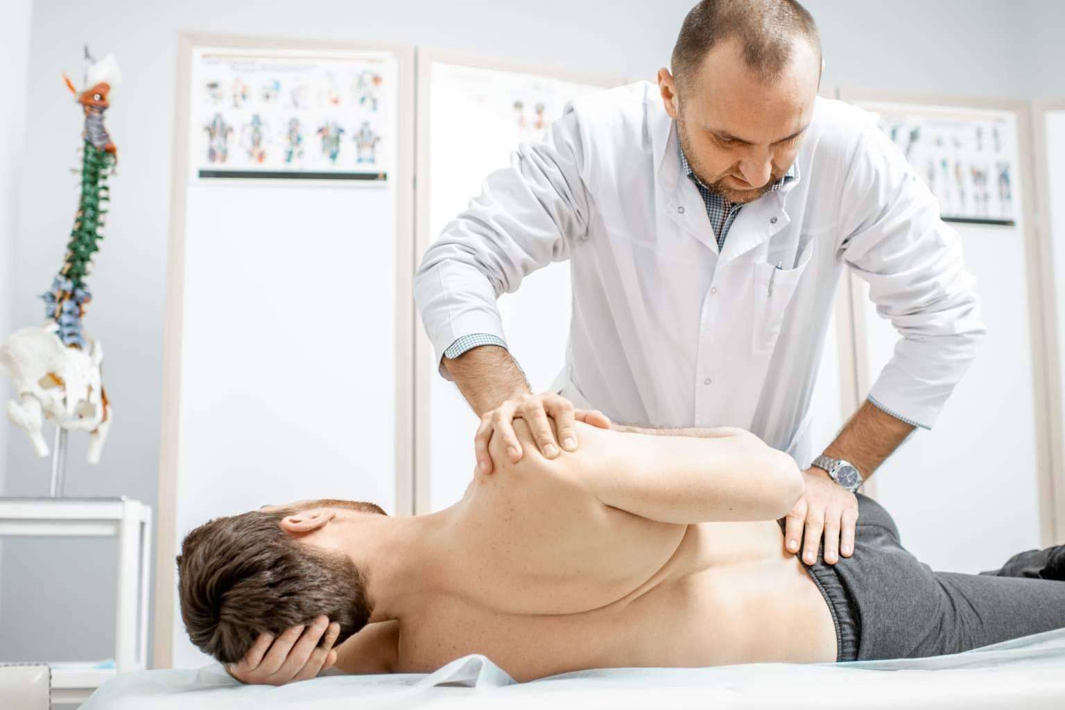 La EOM permite aprender sobre terapia manual osteopática y readaptación