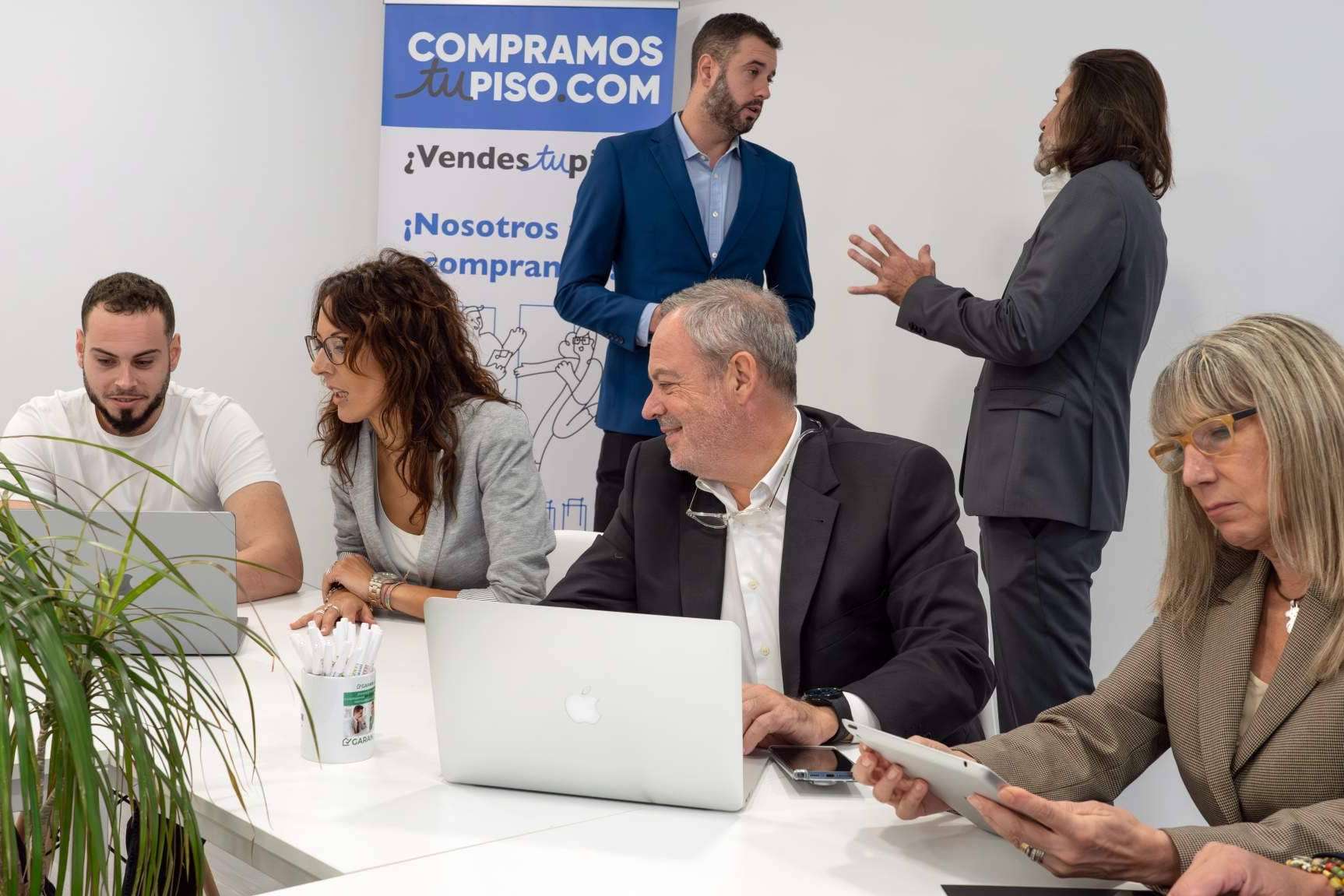 COMPRAMOStuPISO.COM, especialistas en compra de piso rápida y segura en Barcelona