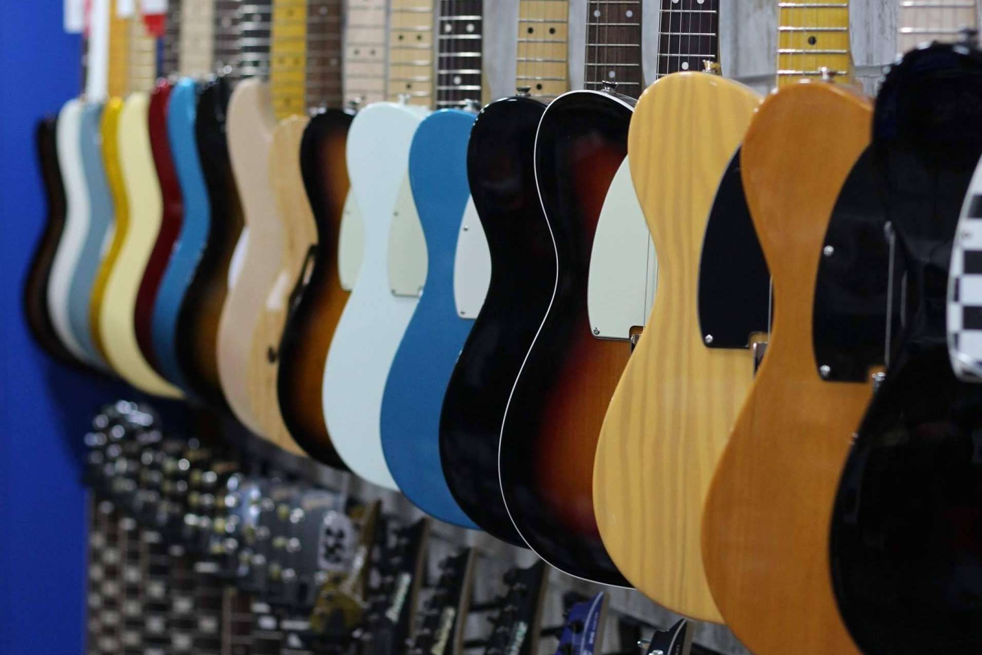 Historia de la empresa y valores fundamentales especializados en el mundo de la guitarra eléctrica y sonido Profesional