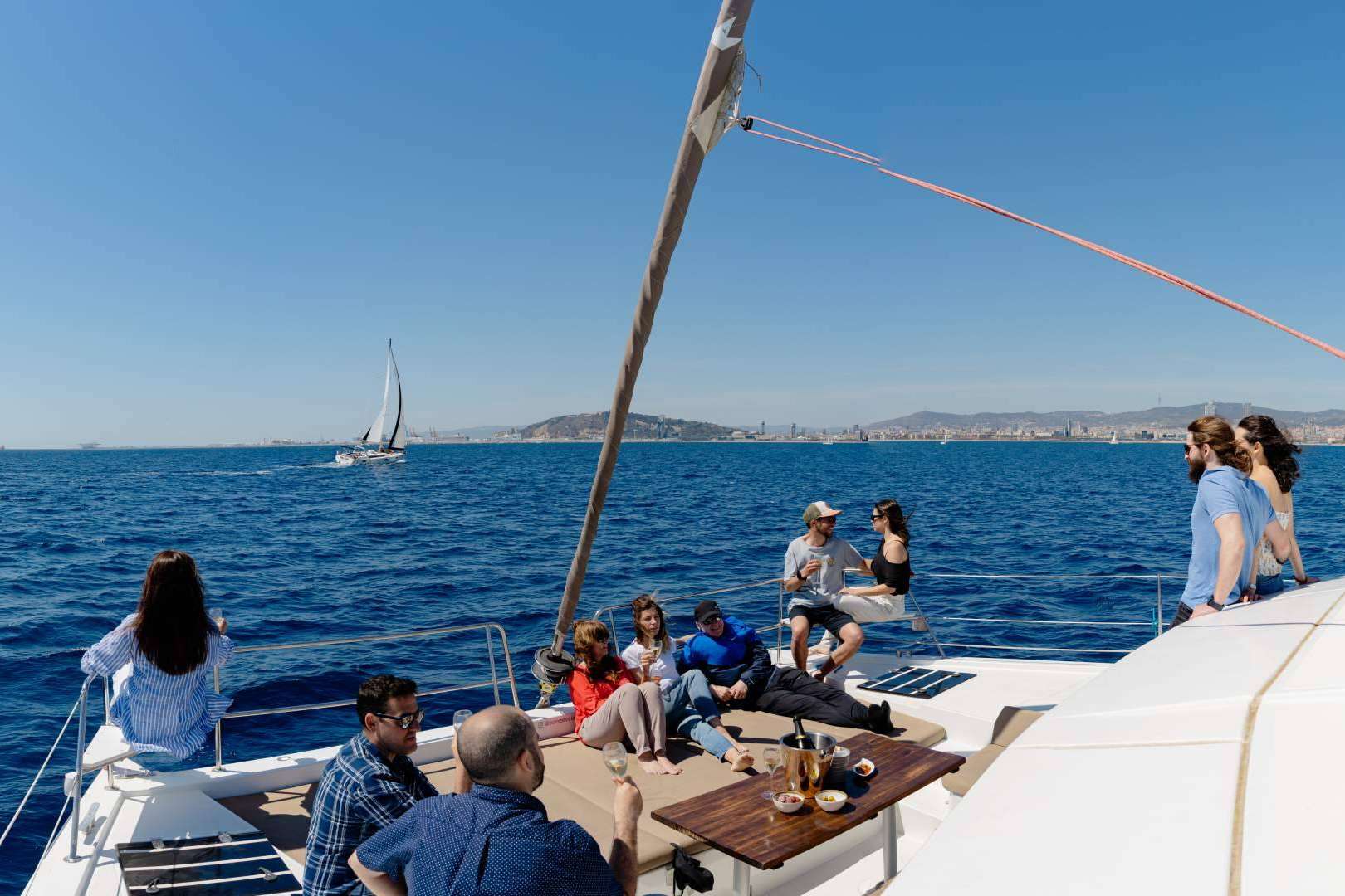Sondevela ofrece alquiler de catamaranes de lujo en el Mediterráneo