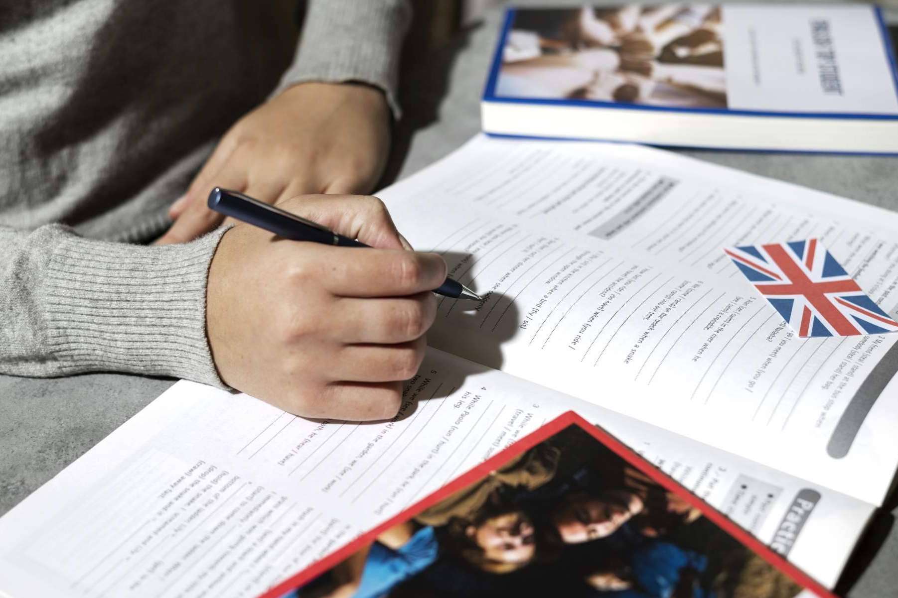 Nueva Exigencia de Certificación en Idiomas para las Oposiciones a la Policía Nacional a Partir de 2025