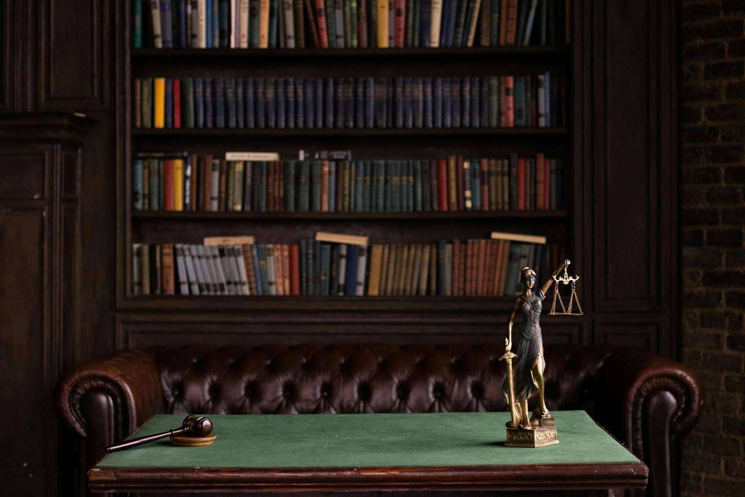 Amagna Legal ofrece asesoramiento integral en Madrid en derecho laboral, bancario y extranjería