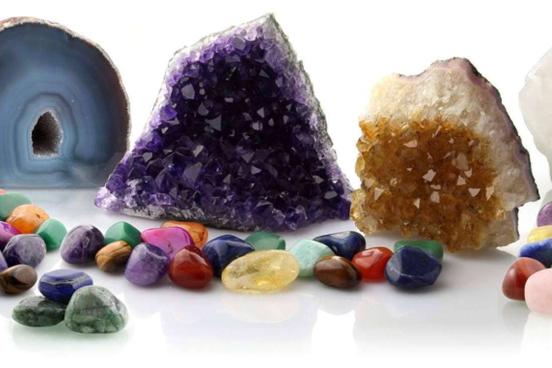 UniArt Minerales ofrece una amplia gama de piedras semipreciosas y productos esotéricos en su tienda online
