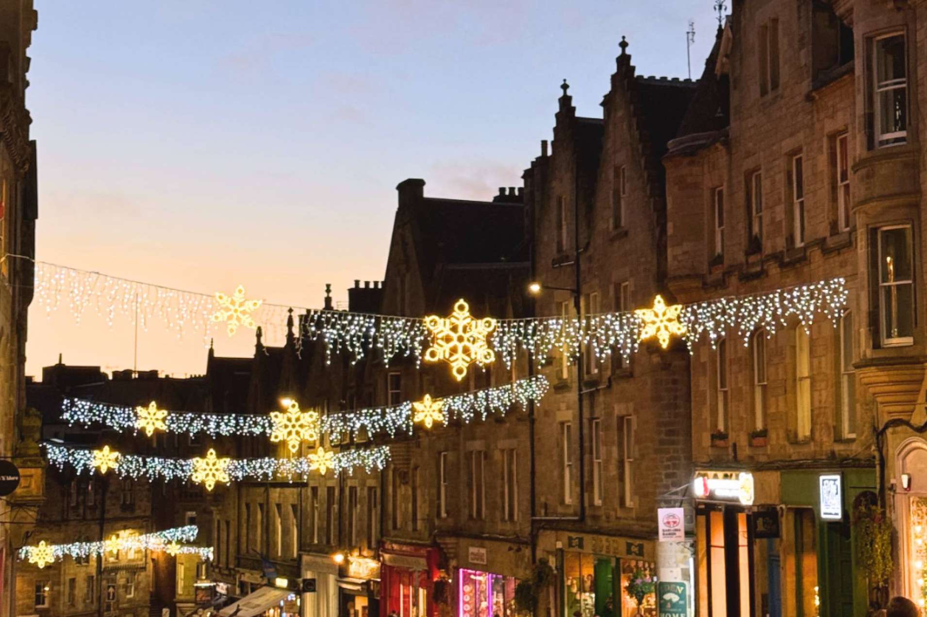 La Navidad en Edimburgo se vive mejor con tours diseñados para estas fechas