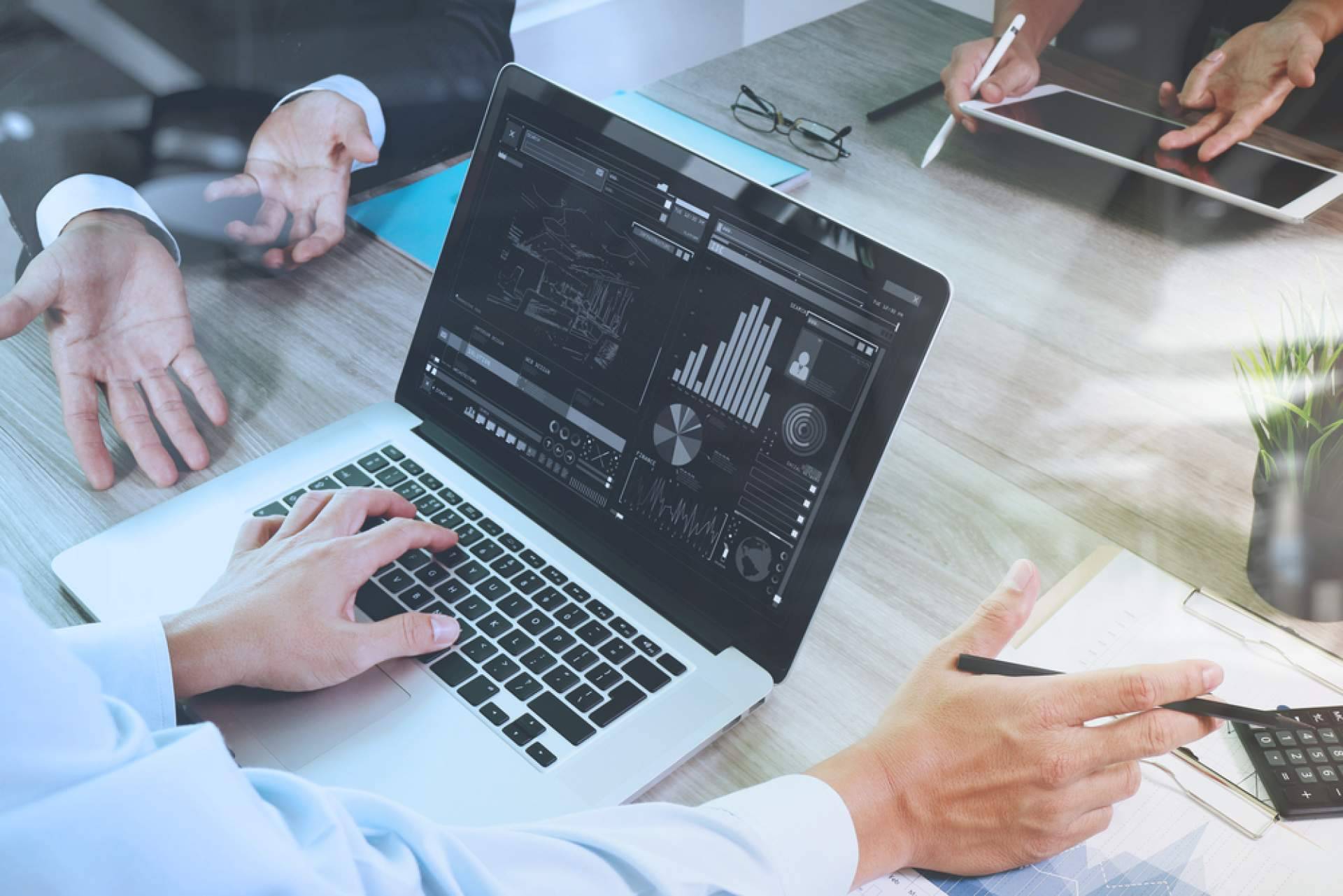 Estrategias tecnológicas hechas a medida para empresas y organismos públicos con Kawaru Consulting