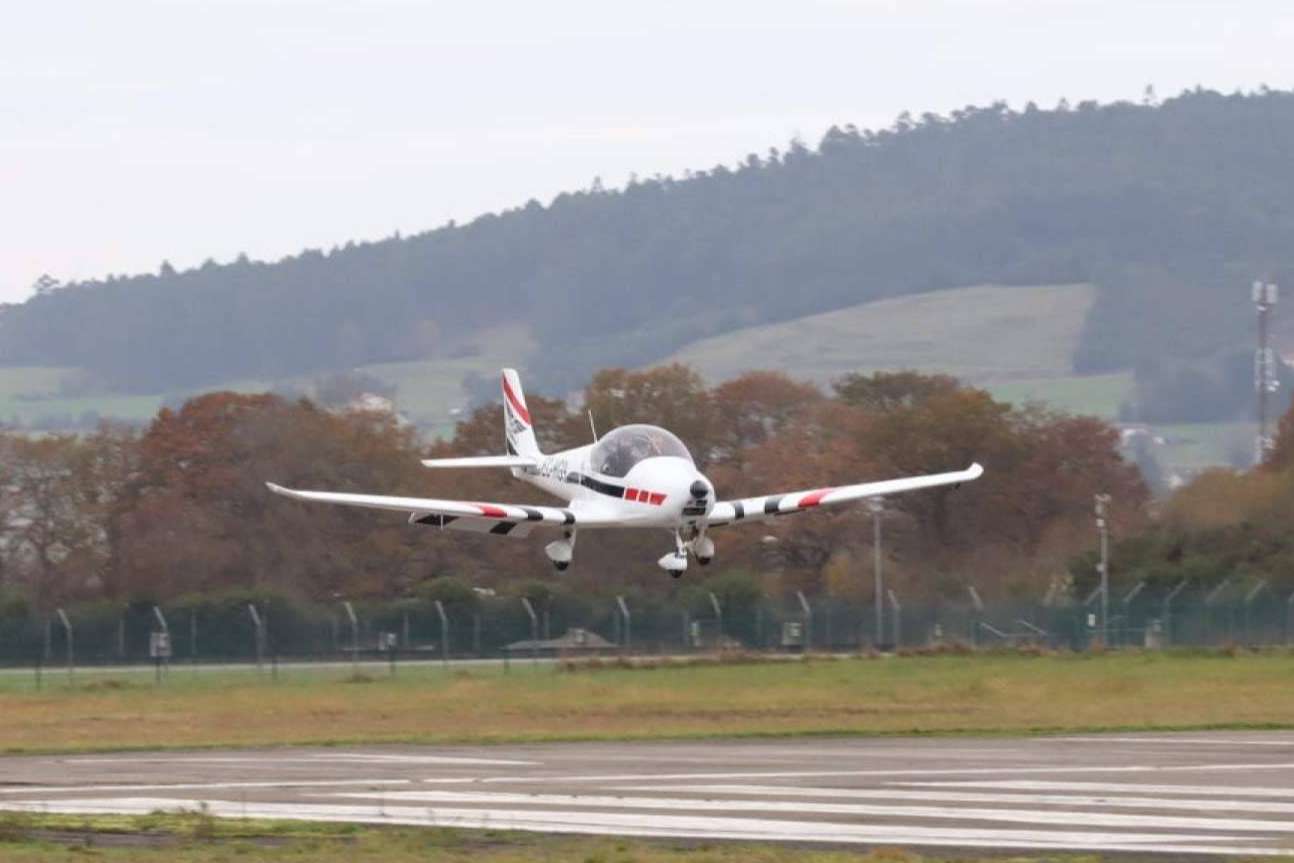 Curso de piloto de ultraligero, cómo dominar las condiciones meteorológicas en Asturias