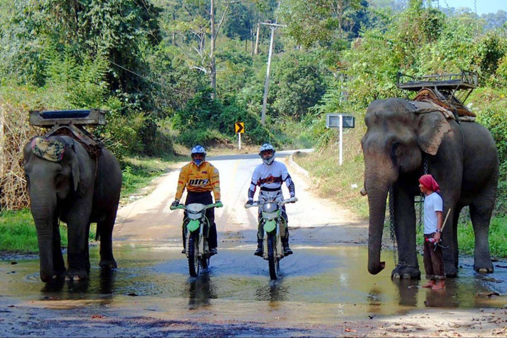 Descubrir Tailandia en moto, una experiencia única con Motorbeach Viajes