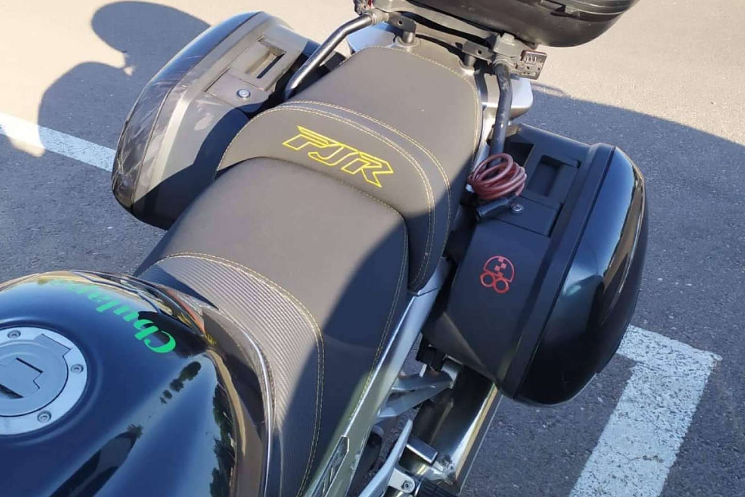 Tapizar asiento de moto con JM-FUNDAS; personalización y ergonomía a medida