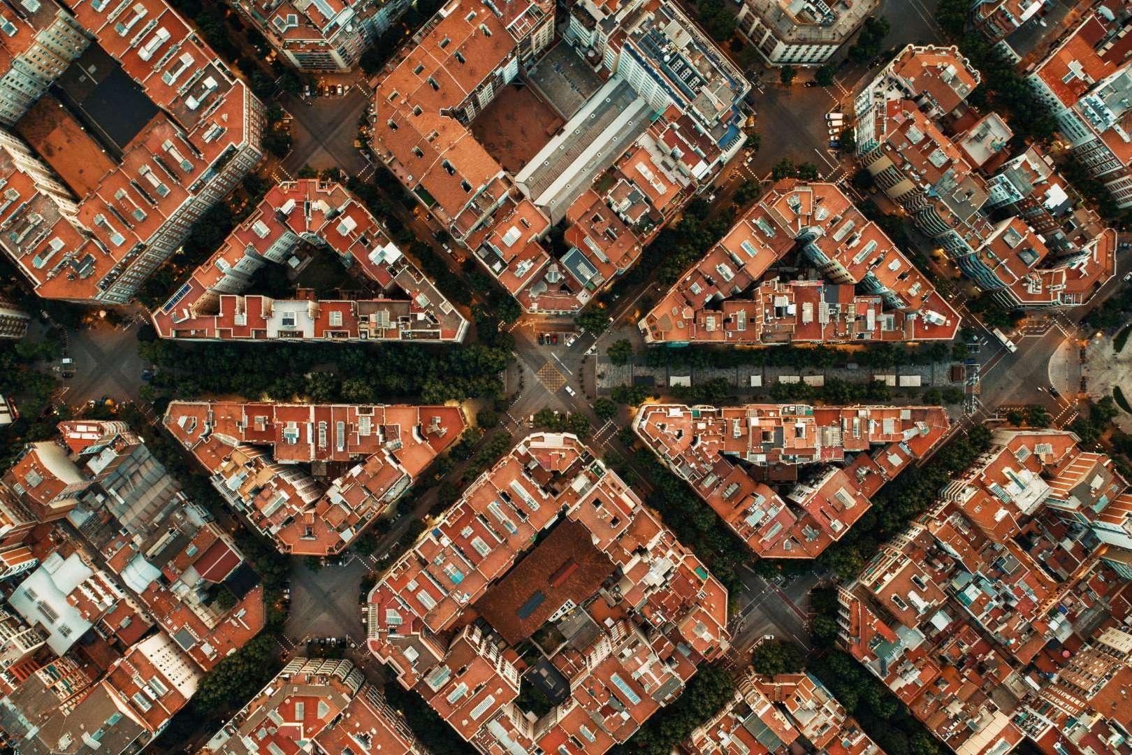 Barcelona y los nuevos retos del alquiler; por qué cada vez más propietarios delegan la gestión