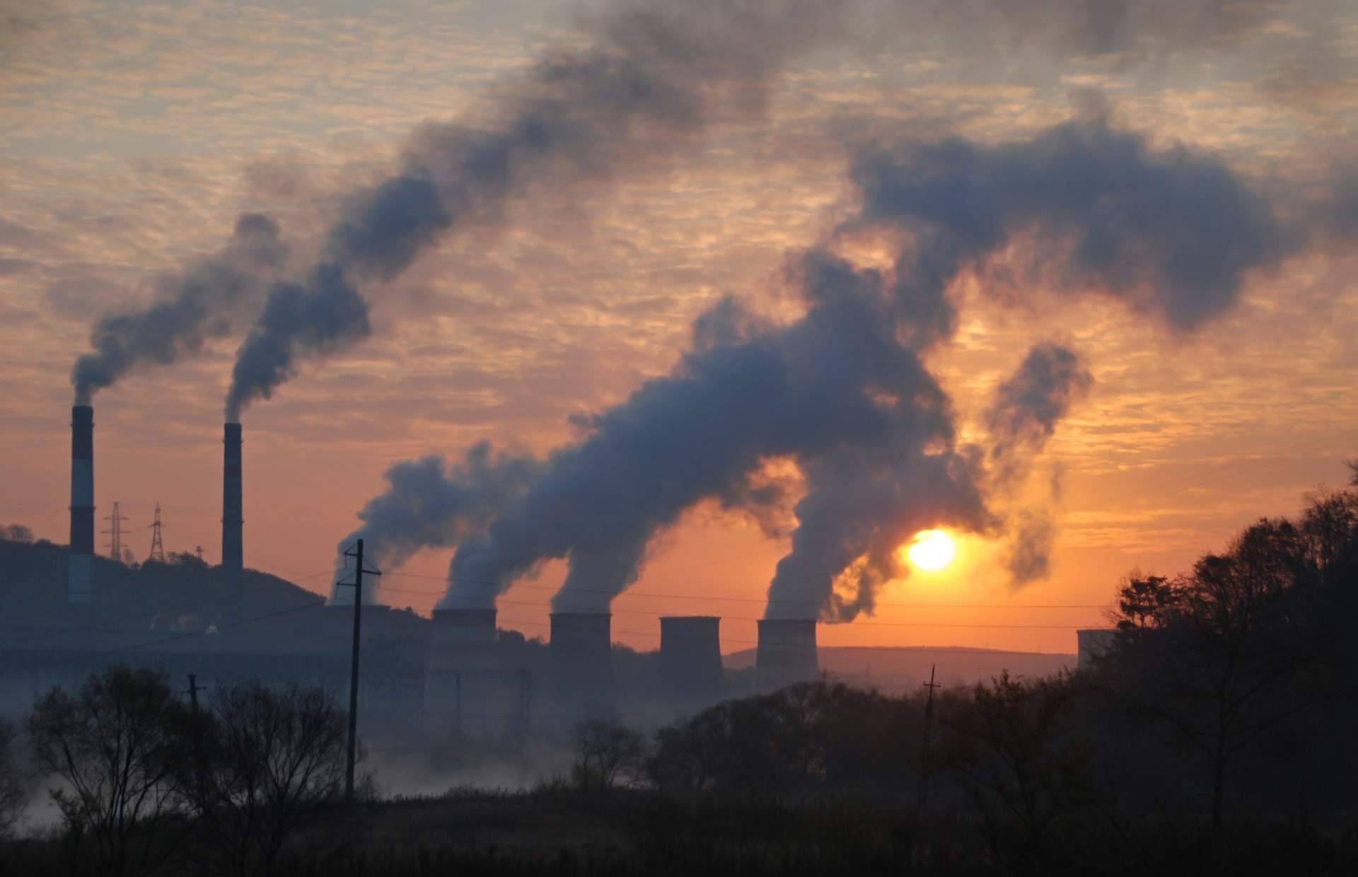 Grandes empresas deben calcular su huella de carbono, CAVO ENERGÍAS lo integra con auditoría energética