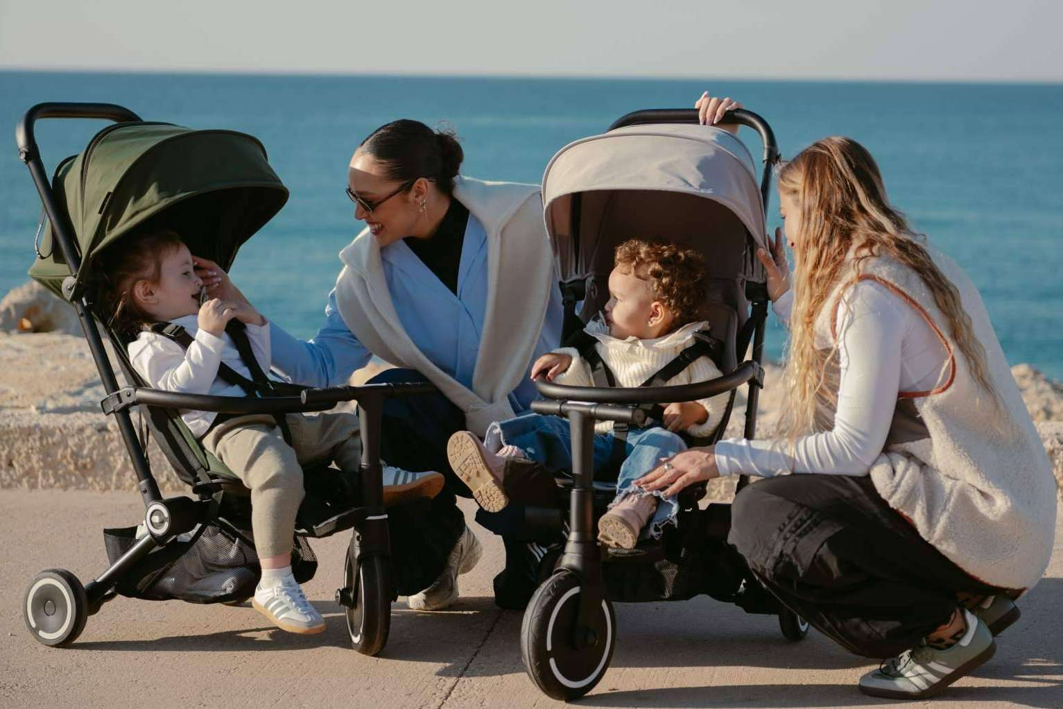Triciclos y patinetes evolutivos; movilidad inteligente para cada etapa del bebé