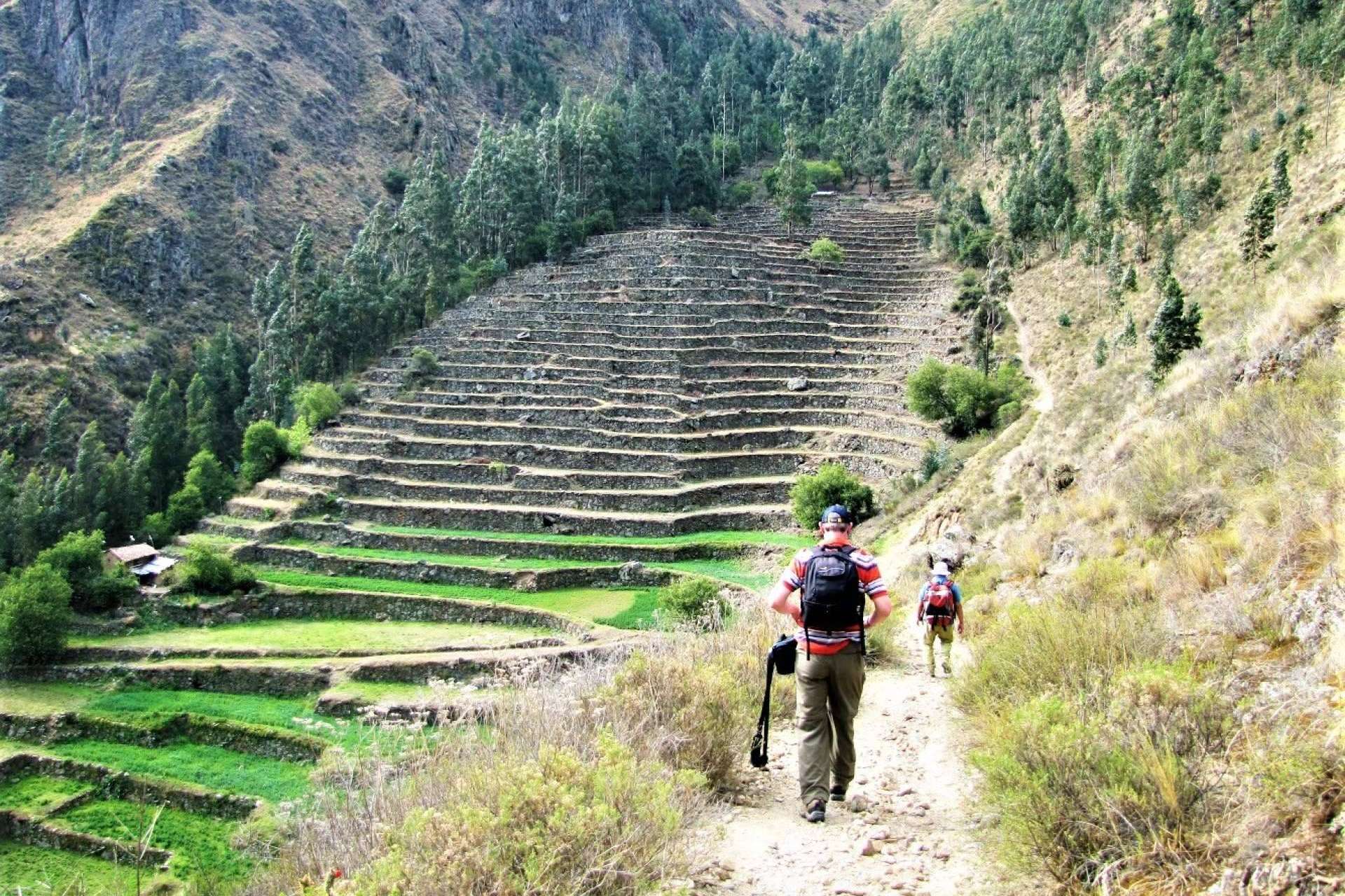 Exploran la historia del sitio arqueológico de Pumamarca en Ollantaytambo