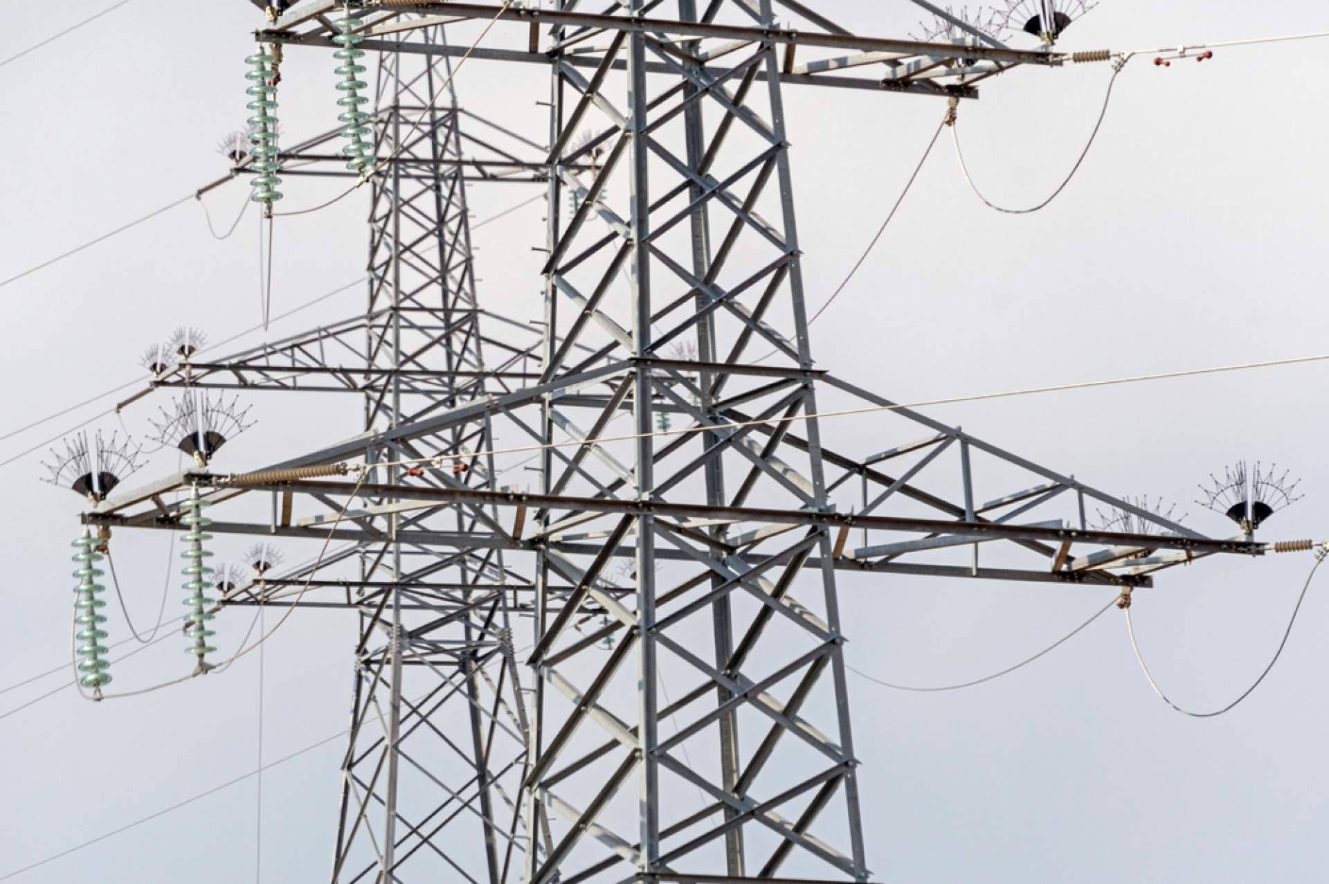 Servicios de ajuste eléctrico; el coste invisible que dispara la factura