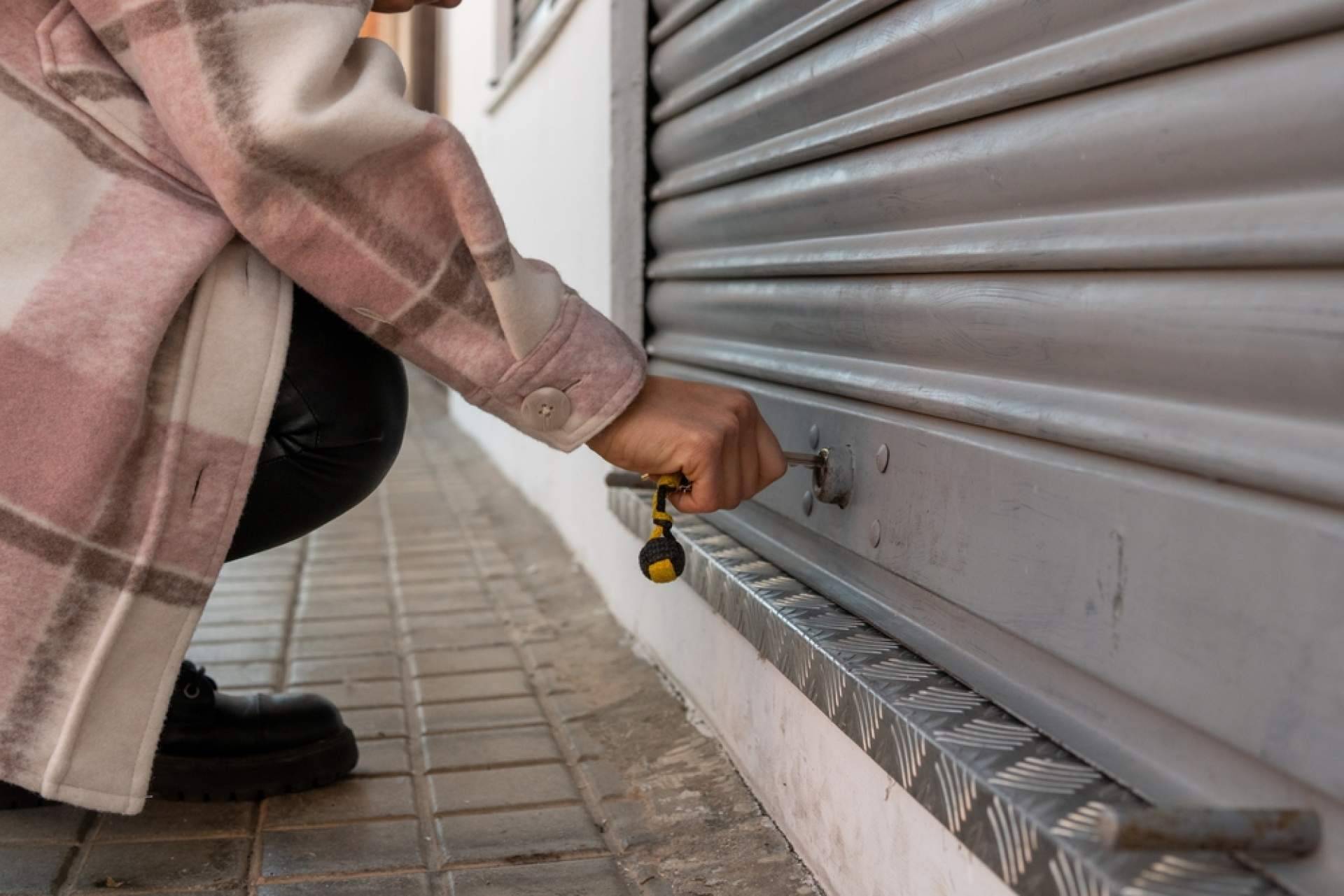 Apertura sin daños y cerrajeros rápidos; el modelo de intervención 24h de Urgencias Cerrajeros