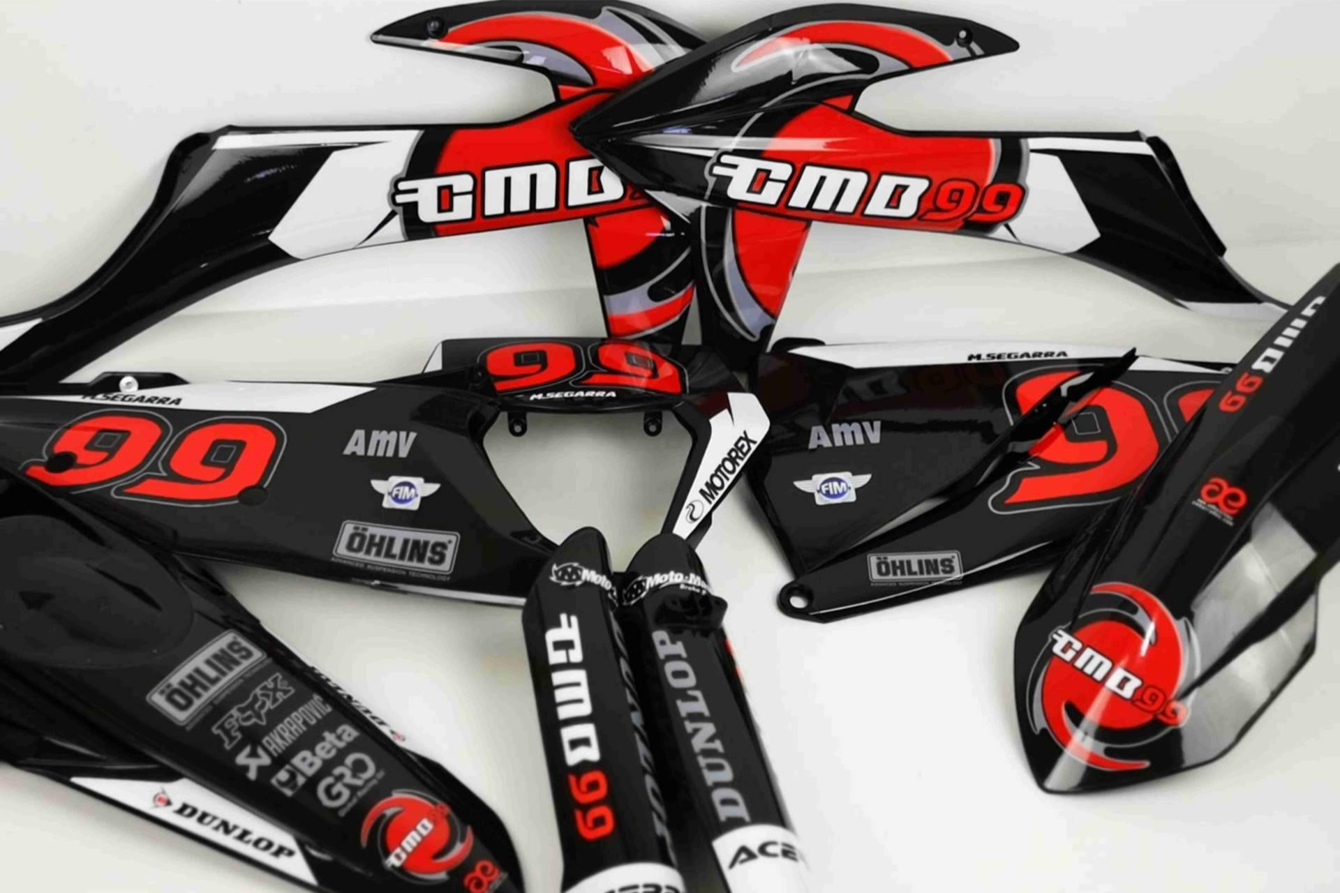 ADHESIVOSEMBARRADOS refuerza su propuesta de pegatinas motos personalizadas para motocross y enduro