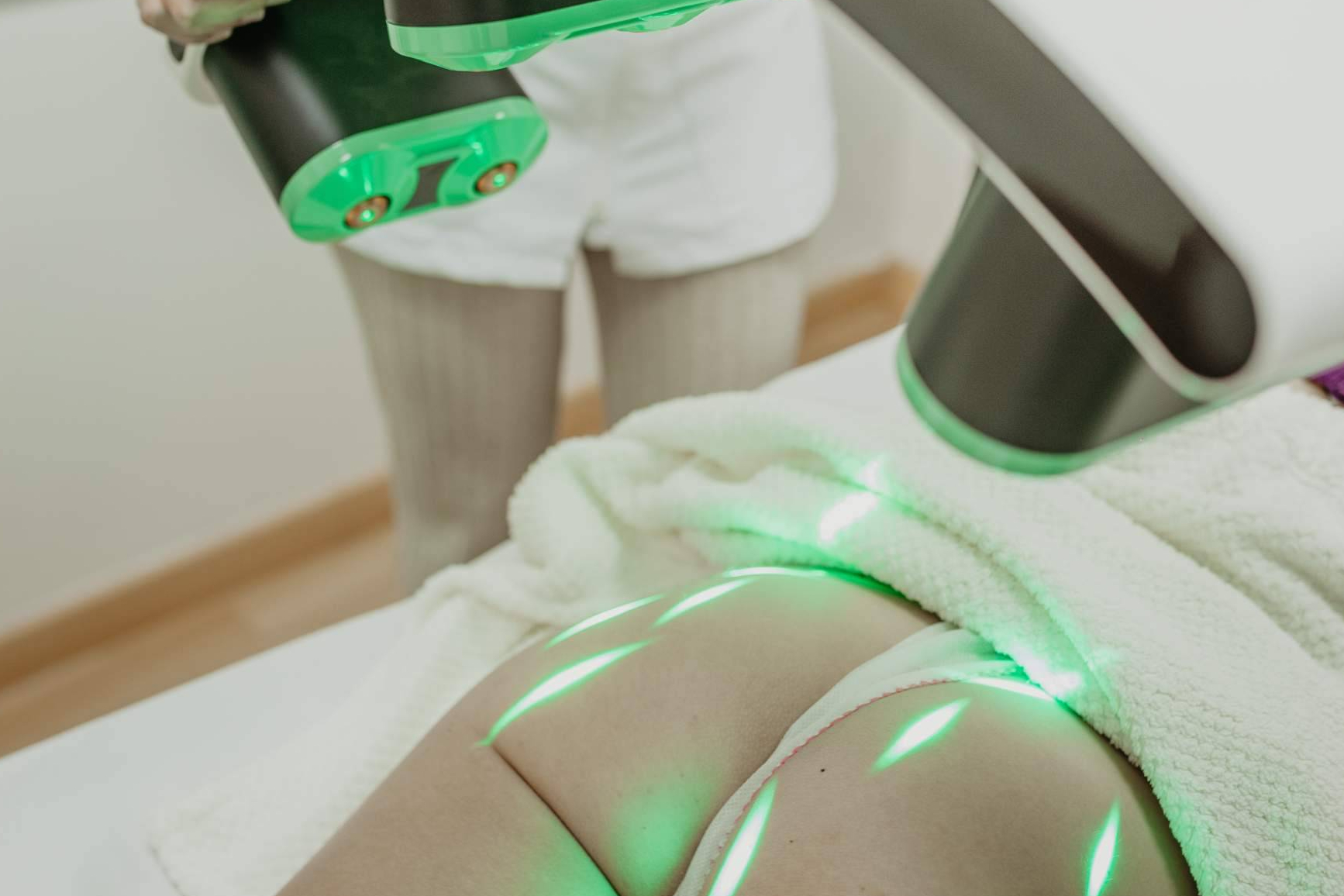 Star Wappas eleva la estética corporal con Endosphères Therapy, láser verde y ondas de choque