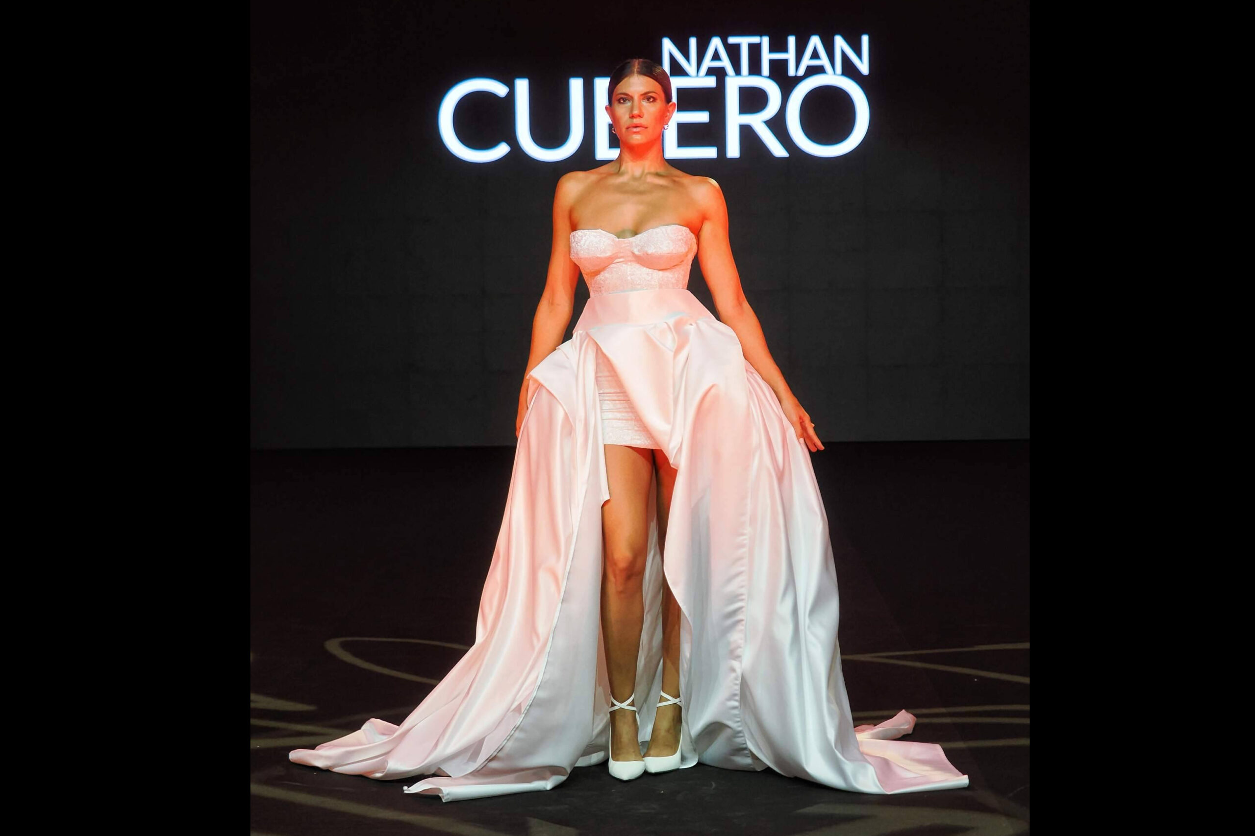 Nathan Cubero consolida su posicionamiento en el Bridal de lujo contemporáneo en Atelier Couture