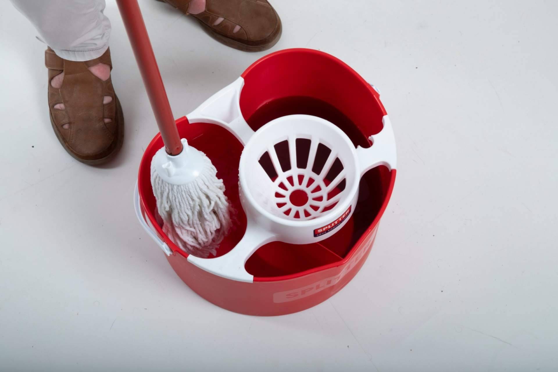 Cubo de fregar Splitter; una solución práctica para fregar siempre con agua limpia