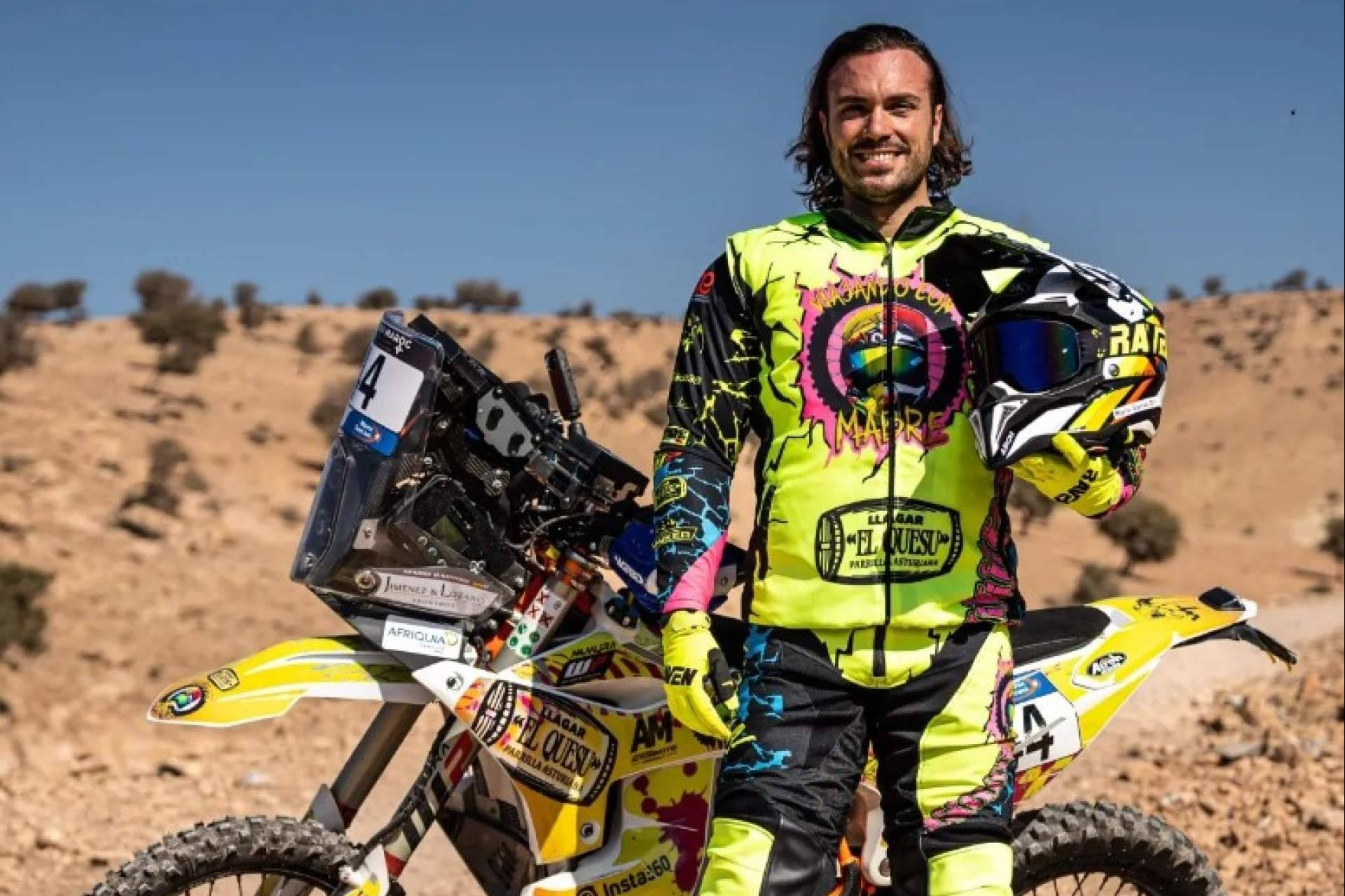 La tienda online ADHESIVOSEMBARRADOS amplía su oferta de adhesivos personalizados para motos y complementos