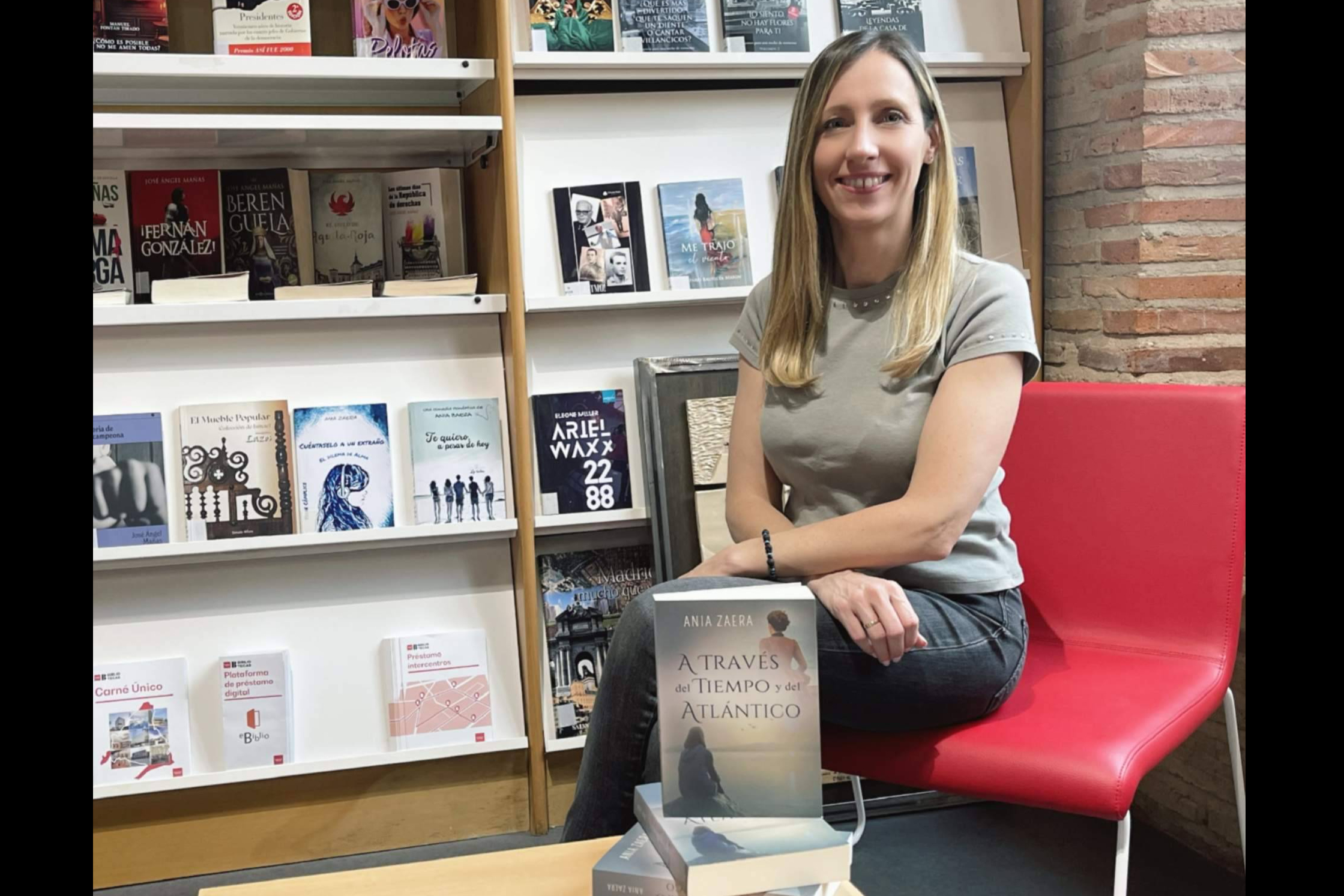 En el día del libro llega A través del tiempo y del Atlántico, nueva novela de Ania Zaera