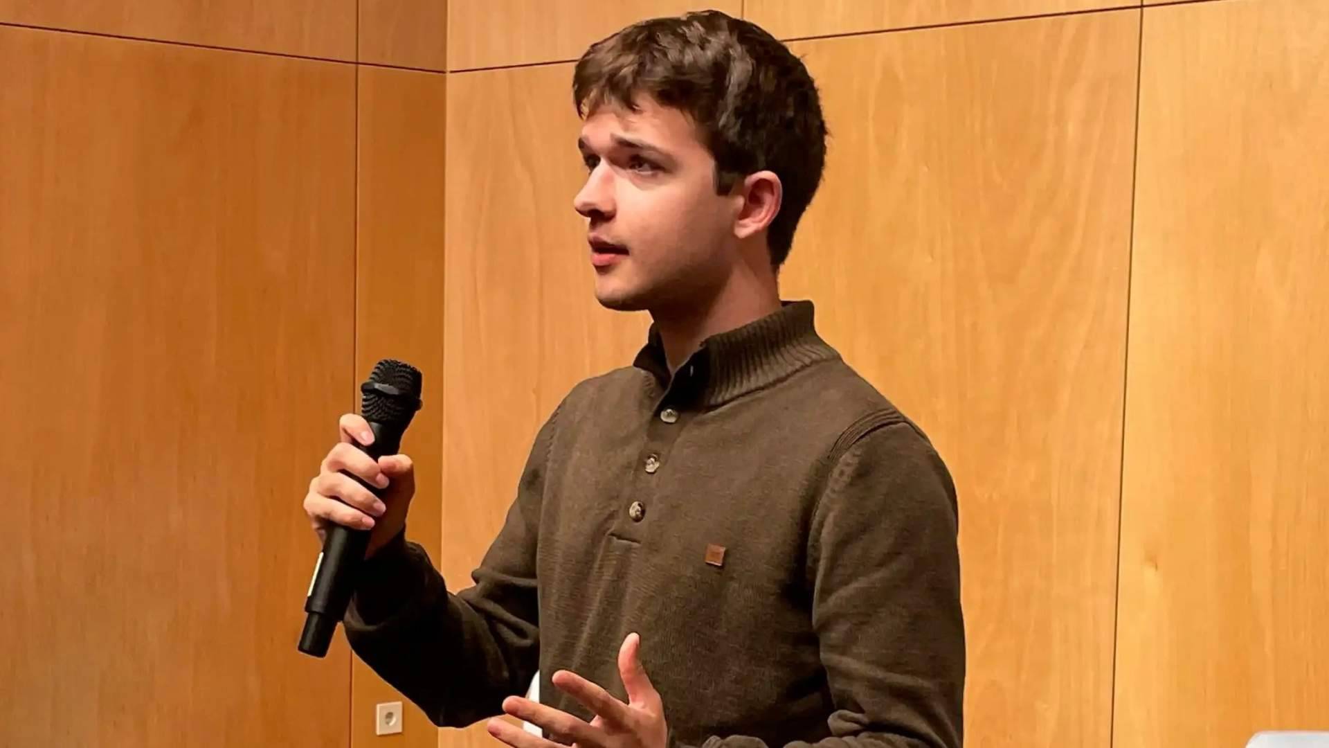Javier Limonchi, el experto en YouTube que con solo 20 años destaca en la plataforma
