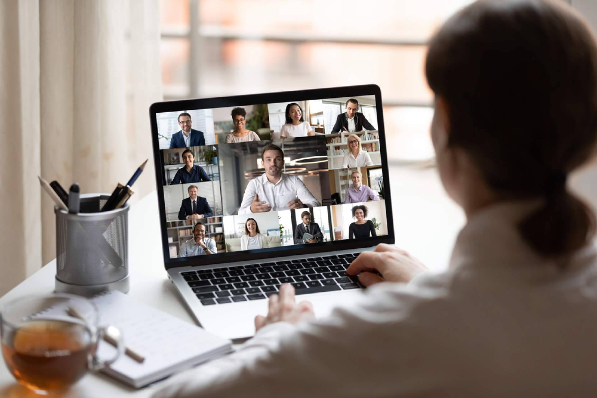 La reorientación profesional encuentra en IEAD un aliado formativo adaptado al mercado actual
