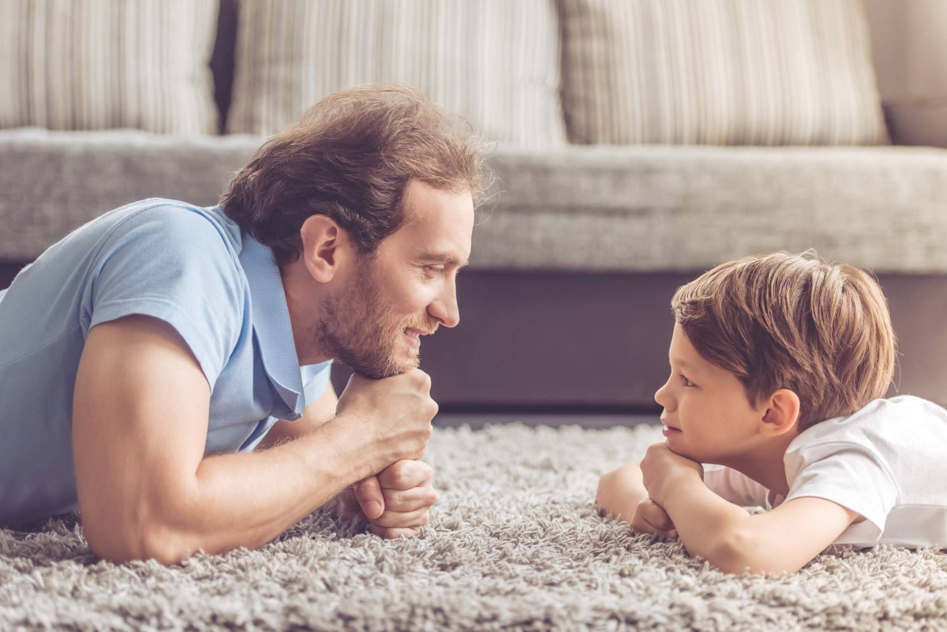 Editorial Sentir publica una guía para comprender y acompañar el duelo infantil desde la infancia hasta la adolescencia