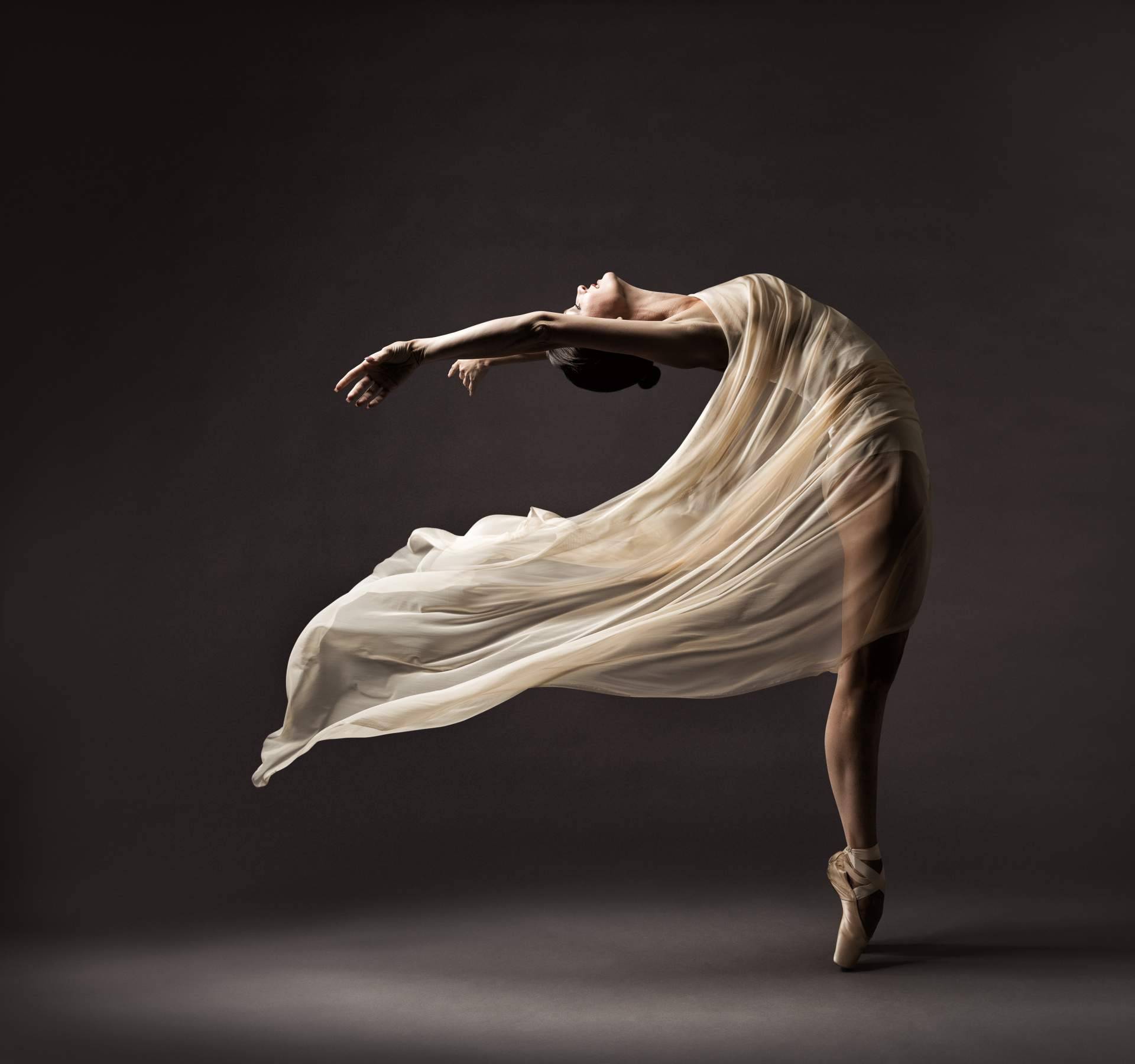 Fitness Ballet de Elena Marco desvela cómo mejorar el spagat y la utilidad real de abrirse de piernas