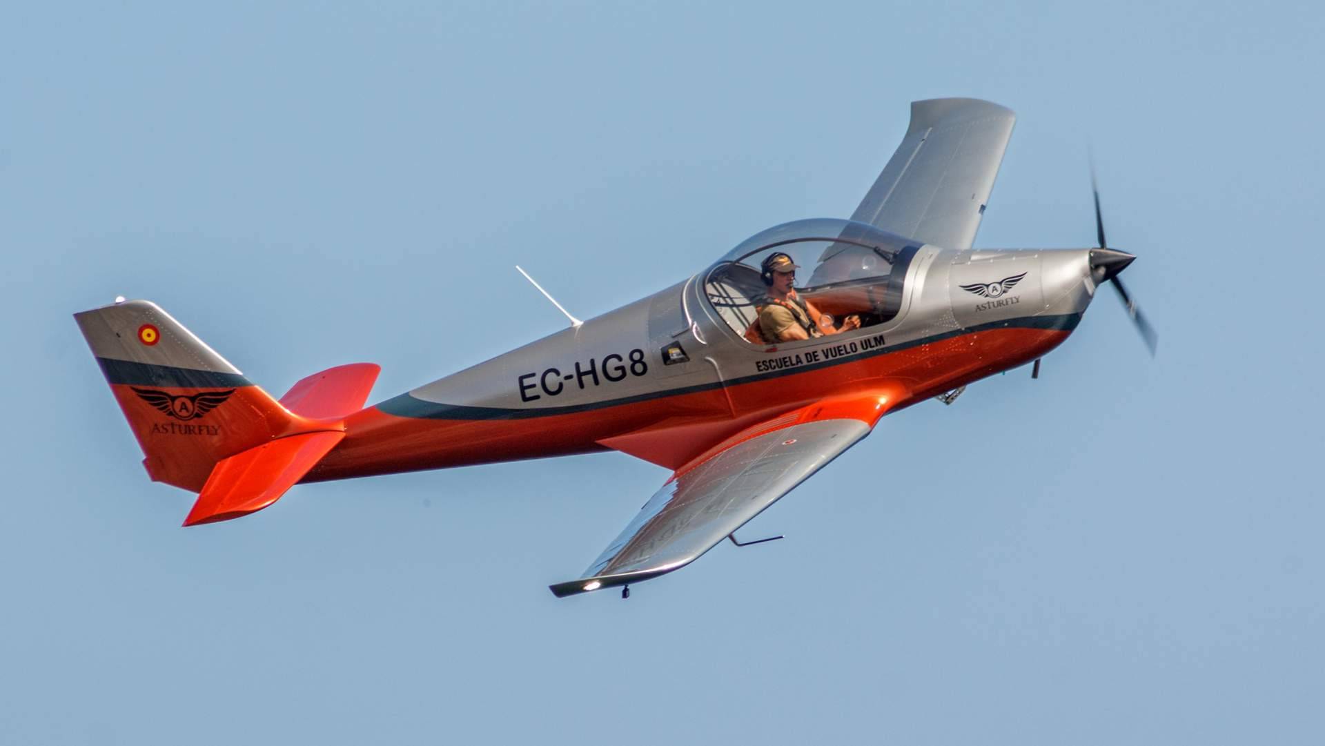 La experiencia de pilotar un avión por primera vez con 'Piloto por un día'