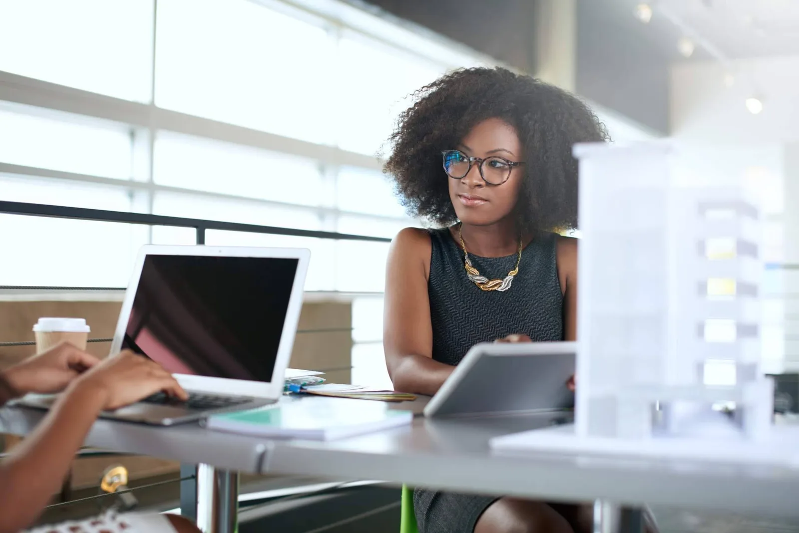 La escuela de negocios online IEAD impulsa la formación de profesionales con visión internacional