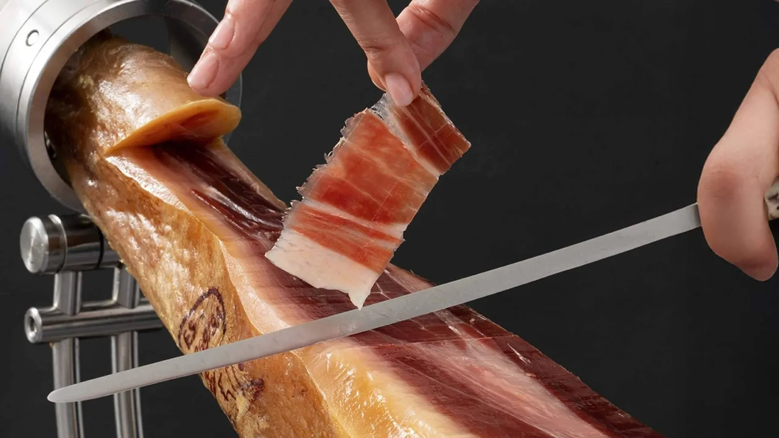 Cómo conservar una pieza de jamón ibérico en verano sin alterar sus cualidades